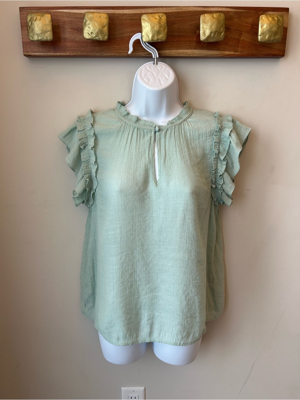 🟢 5 for $25 🟢 MINE Seafoam Green Ruffle Sleeve Blouse Mermaidcore Coastal Cowgir